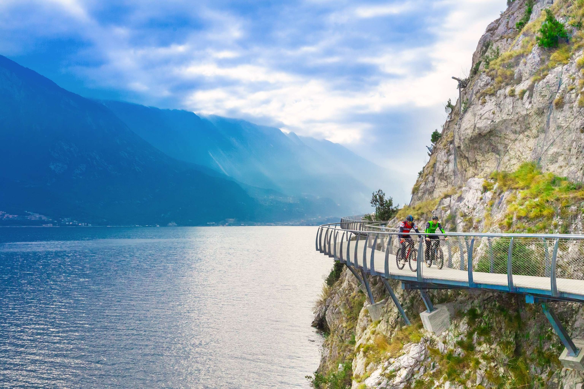 About AUDAI SHAKOUR CHARITY FUND